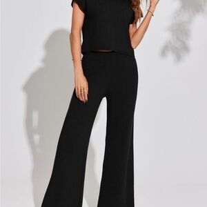 New Women's 2 Piece Knit Set